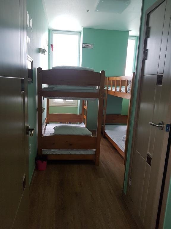 Фото Hyu+ Guest House - Hostel