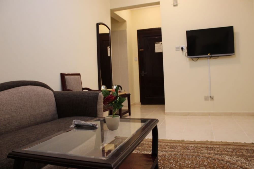 Фото Dar Al Zahib Furnished Units