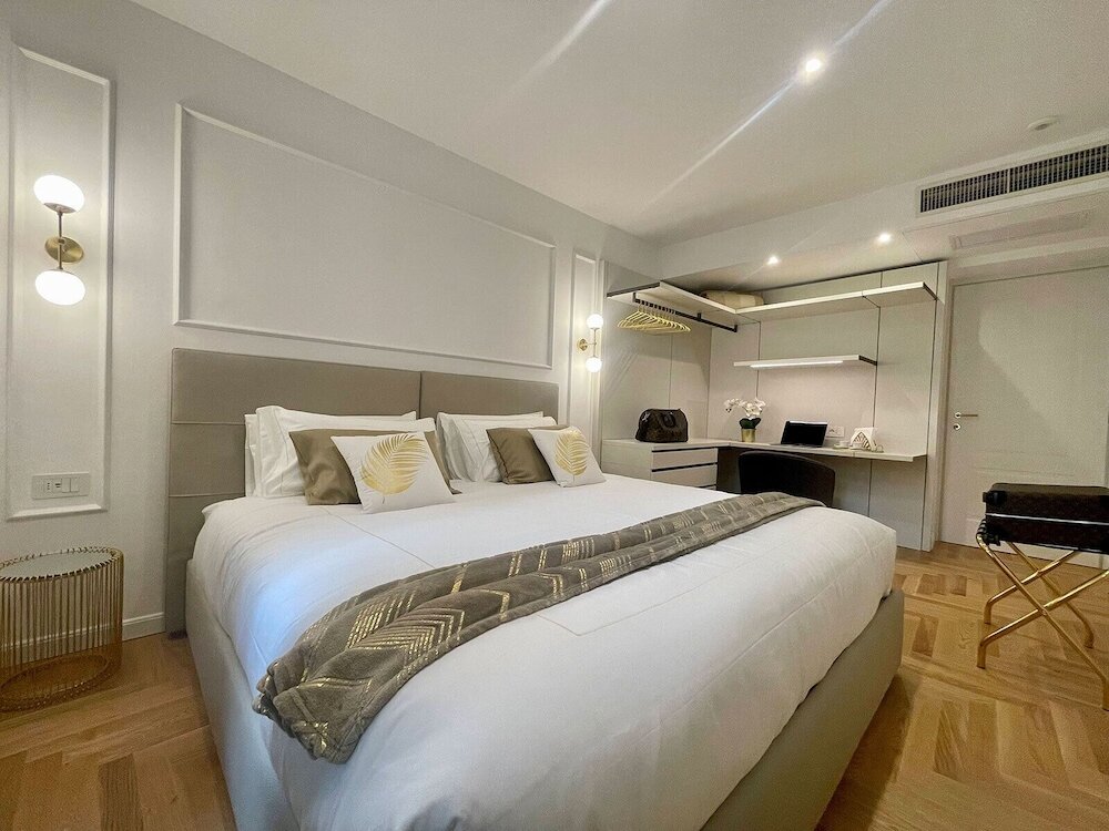 Фото Bellagio Luxury Suites Apartments