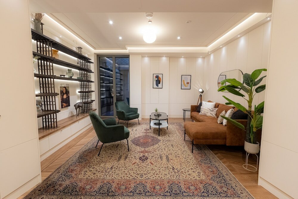 Фото Luxe Five Bedroom House near Chalk Farm