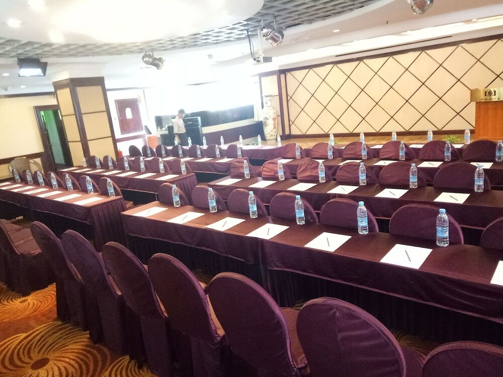 Фото Zhongfayuan Hotel