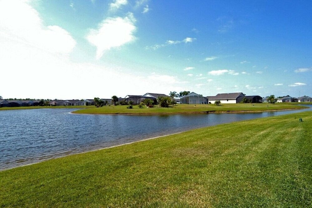 Фото 3 Bedroom Orlando Vacation Pool Home With Water View, Hot Tub, Games Room Near Disney!