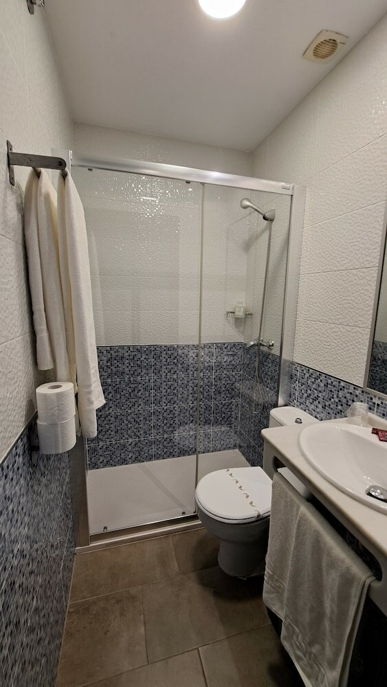 Фото Hostal Maria Jose