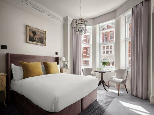 Гостиница Hotel 11 Cadogan Gardens в Лондоне