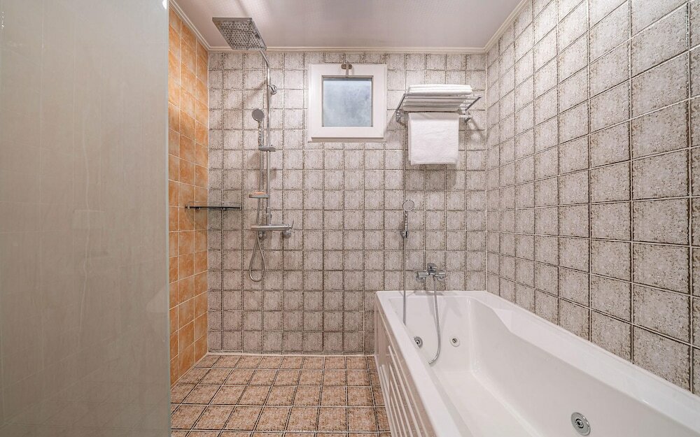 Фото Seocho Toad Hotel