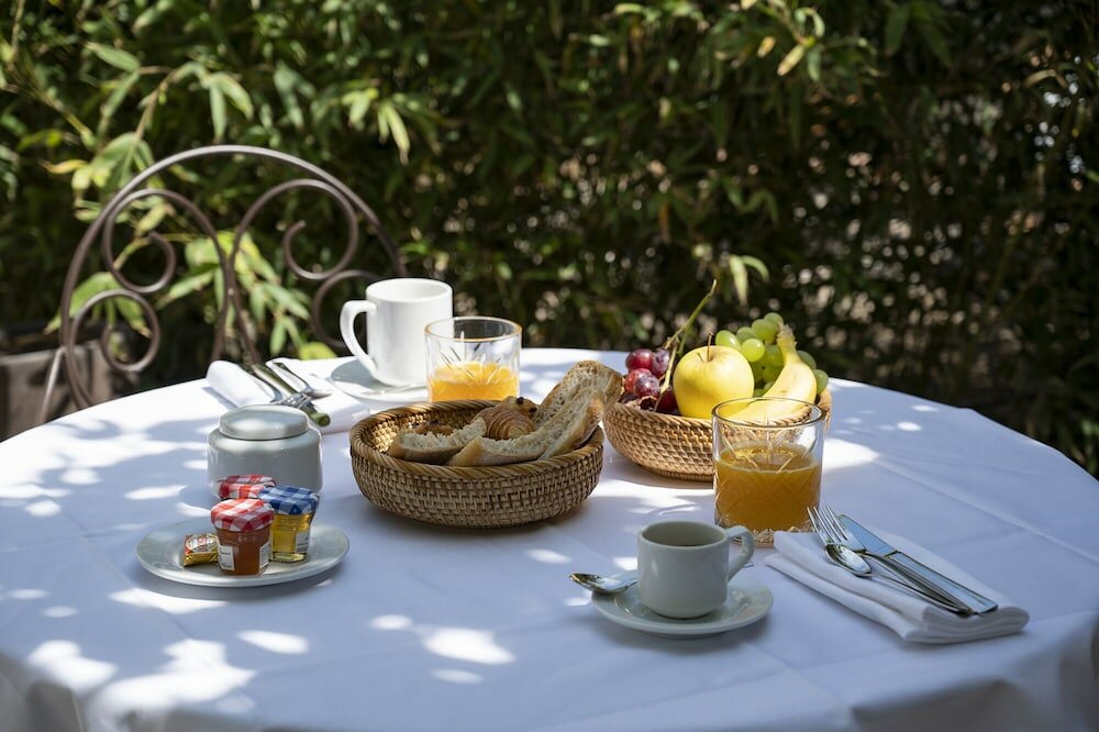 Фото Hotel Lou Cagnard