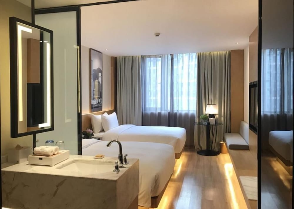 Фото Quality Hotel Chengdu