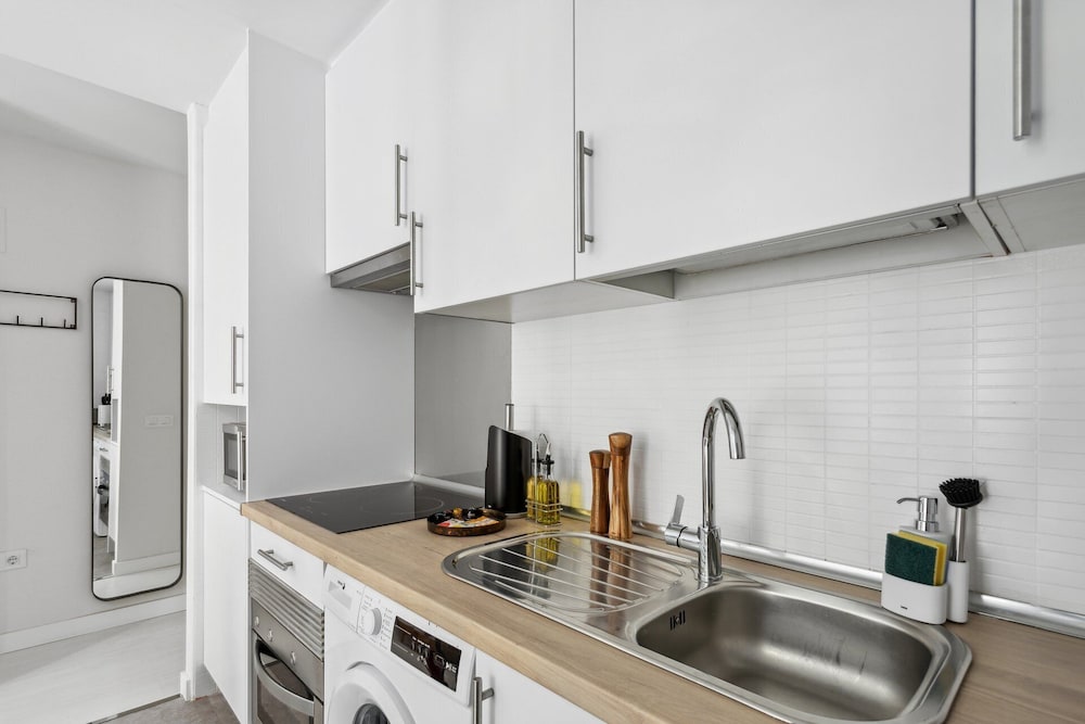 Фото Limehome Madrid Calle de la Paloma