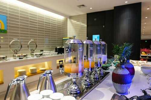 Гостиница Holiday Inn Express Harbin Qunli, an Ihg Hotel в Харбине