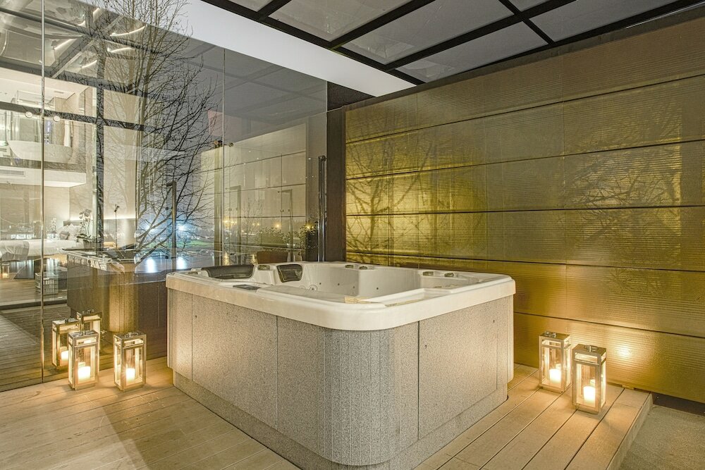 Фото Suryaa Hotel Pinhais, Curio Collection by Hilton