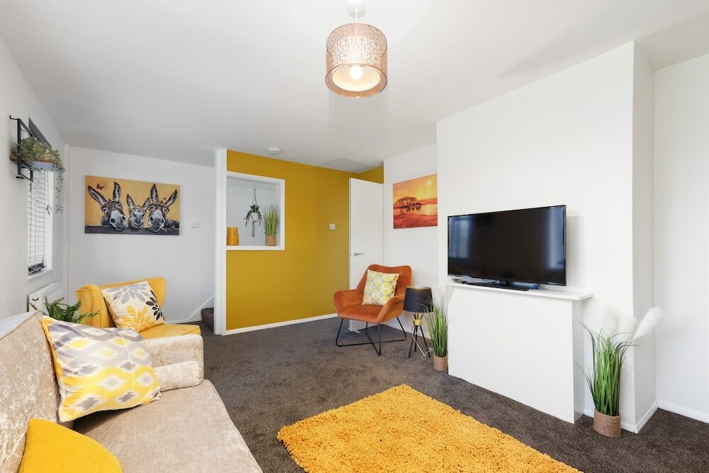 Фото Brambles House West Drayton 3 Bedroom