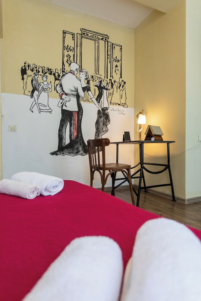 Фото Book Hotel • წიგნების სასტუმრო