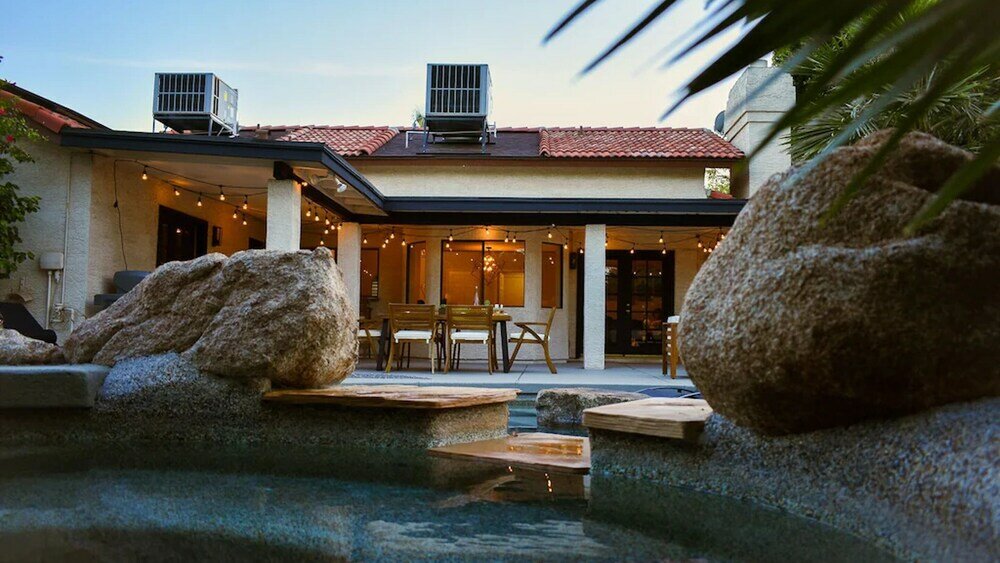 Фото 4-bdrm Vacation Dream Home W/backyard Paradise!