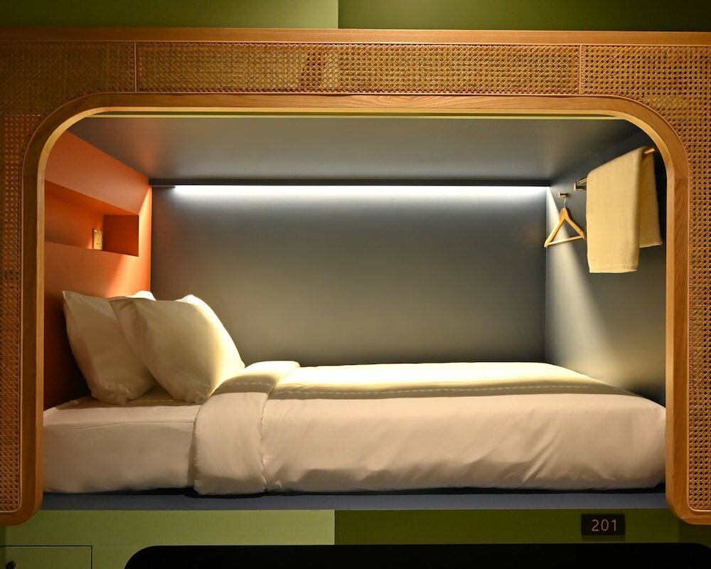 Фото Dream Chaser Boutique Capsule Hotel
