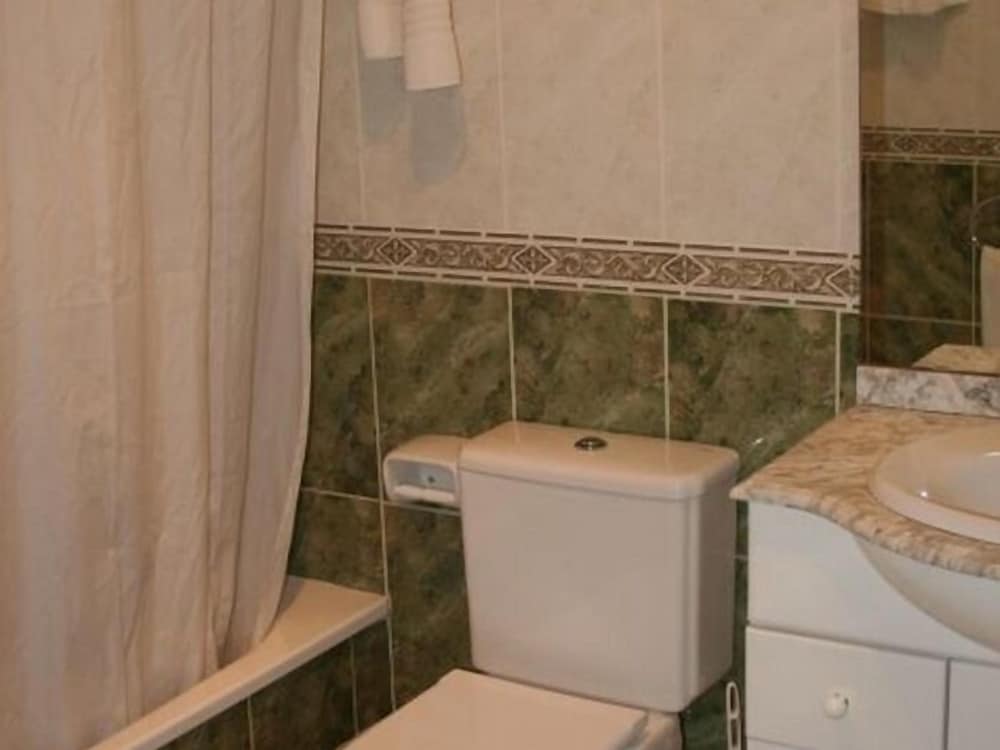 Фото Apartamentos El-Faro-45