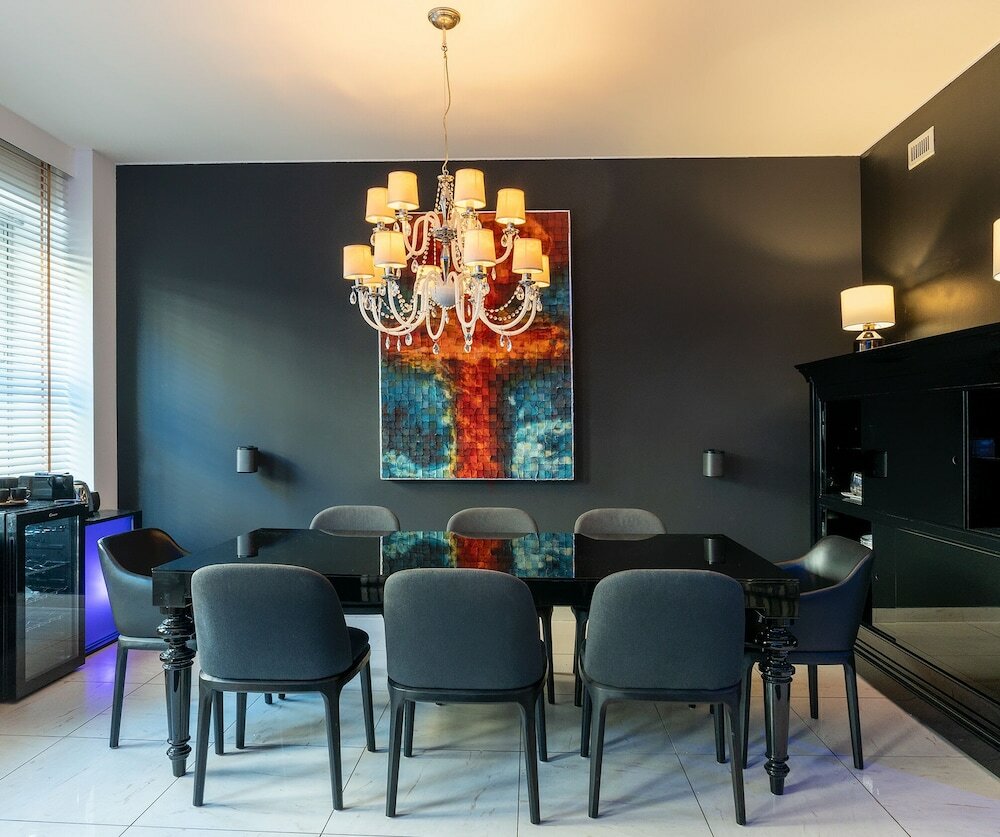 Фото The King Of Milan