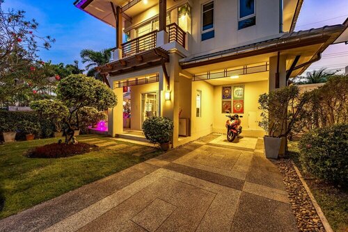 3 Bed Pool Villa in Great Location - Stv