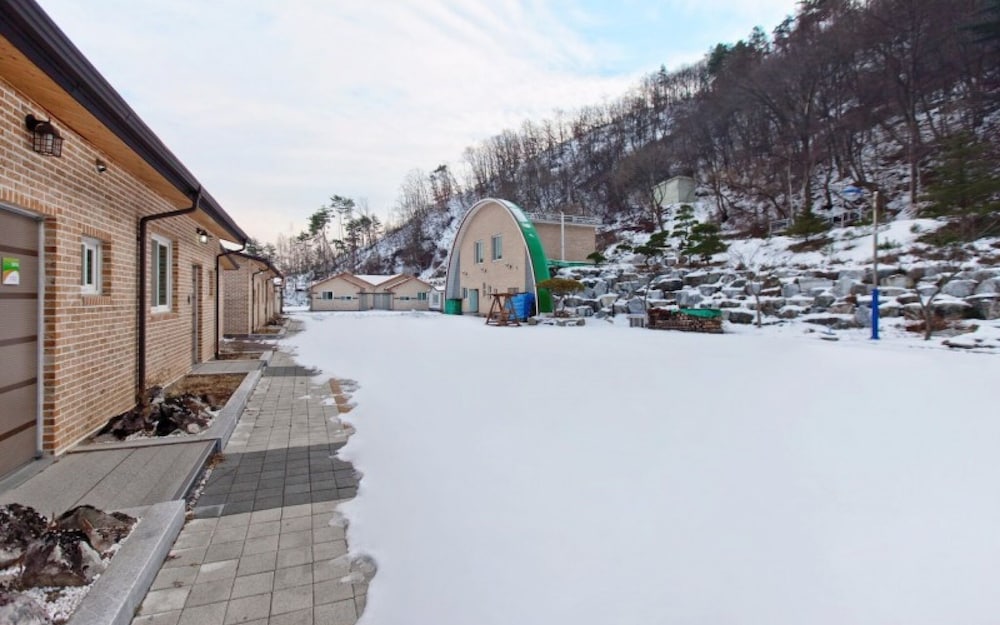 Фото Eunseok Healing Maeul Pensionn