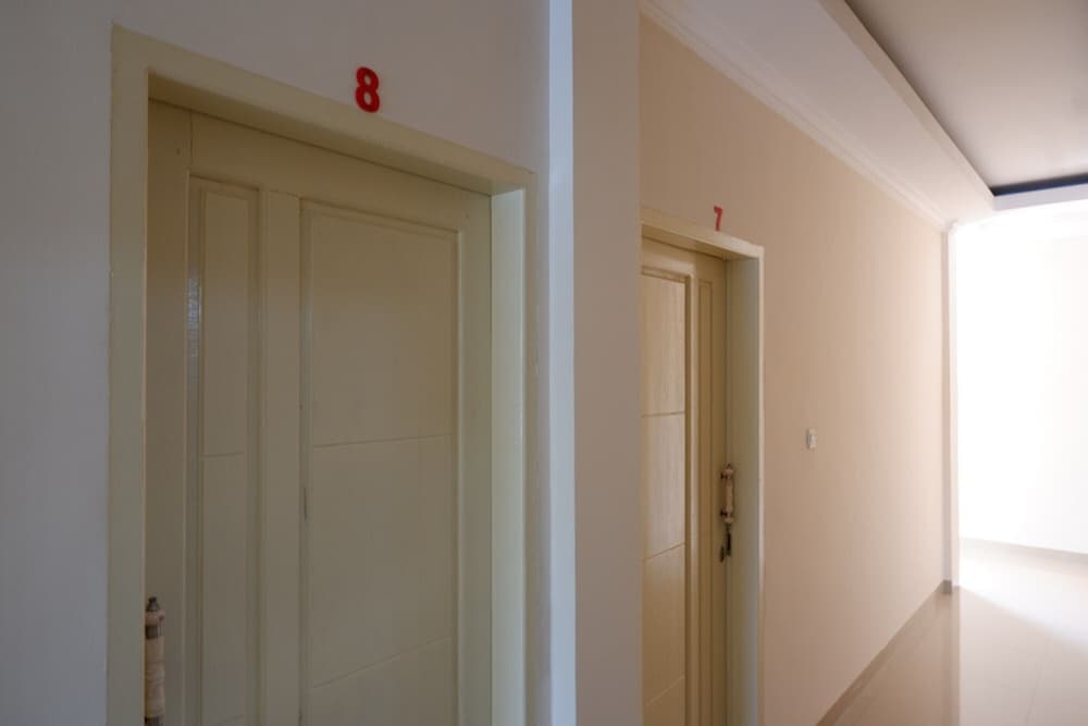 Фото RedDoorz near Millenium Waterpark Palu