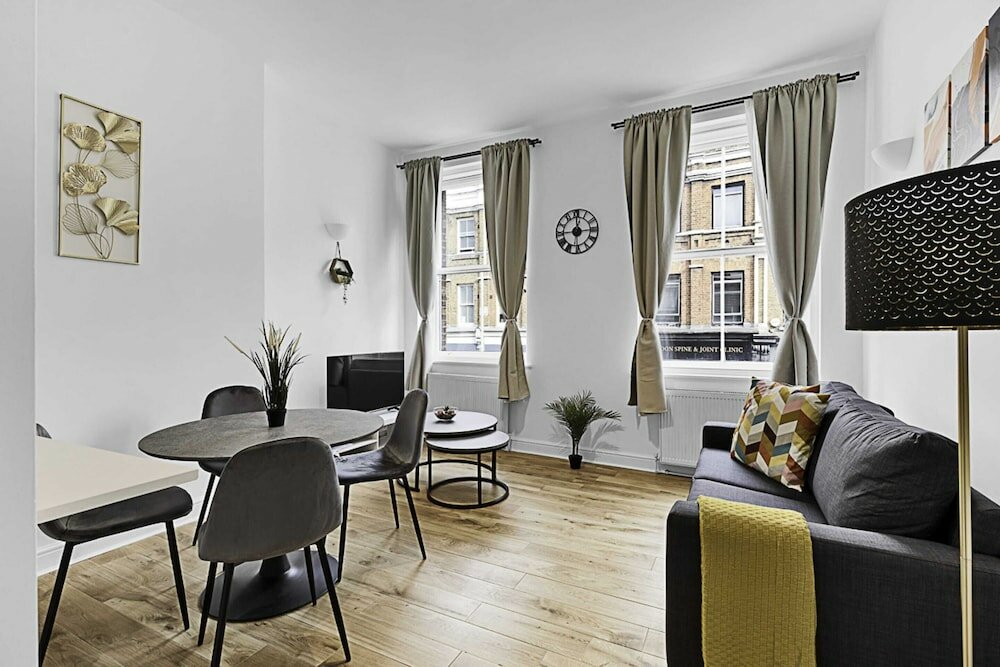 Фото Contemporary Oasis in Paddington