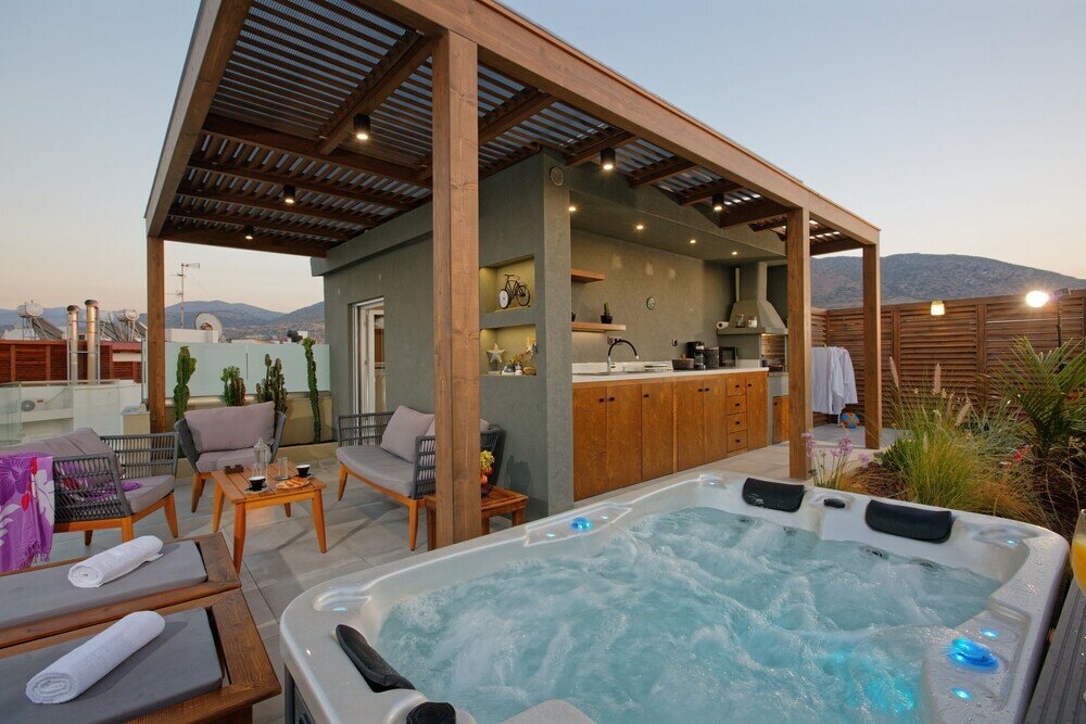 Фото Hersonissos Beach Front Suites