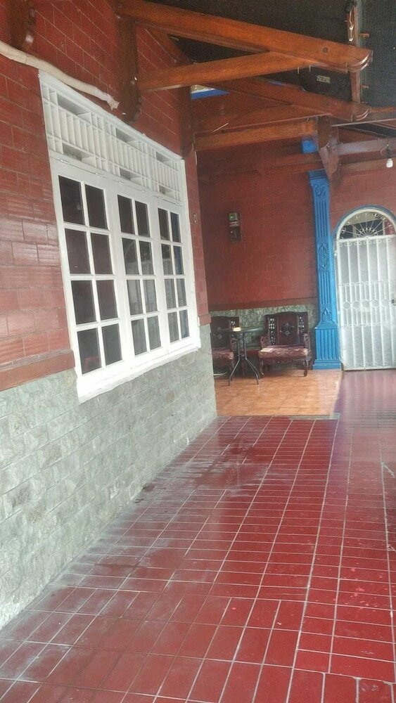 Фото Express O 92061 Omah Oewie Syariah