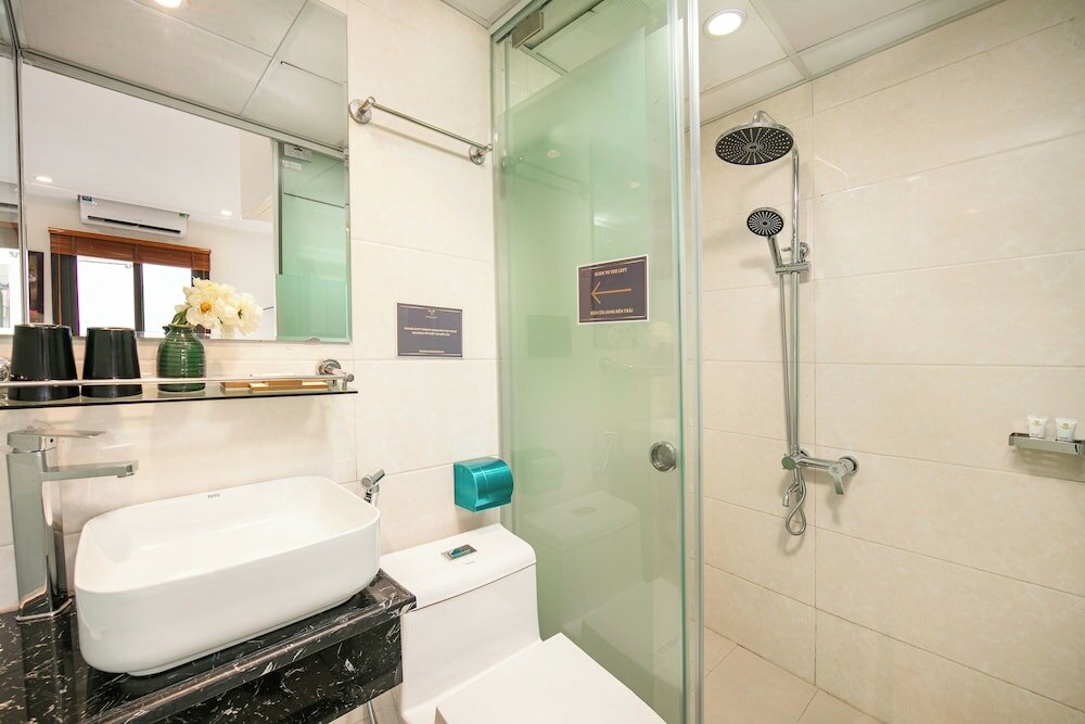 Фото Tunger Grand Hotel