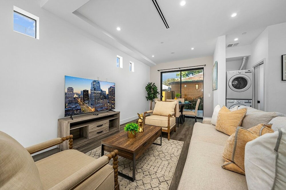 Фото The Melrose in Los Angeles