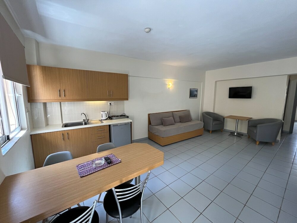 Фото Acropolis Apartments