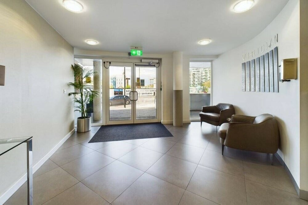 Фото The Battersea Sanctuary - Classy 1bdr Flat With Terrace