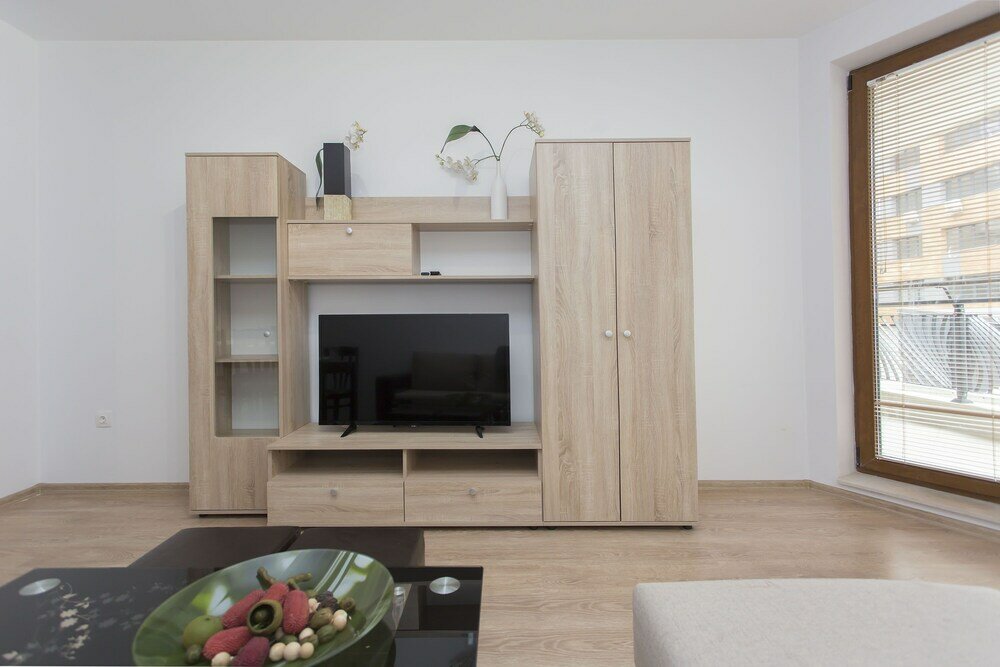 Фото Bright 1bdr Apartment Near Center - Free Parking