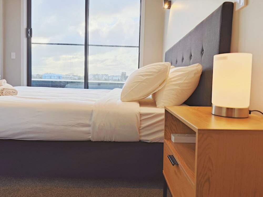 Фото Takapuna Brand new 3 Bedrooms