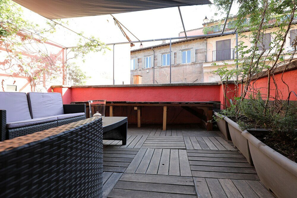 Фото Monserrato Apartment