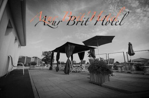 Гостиница Brit Hotel Azur - Cholet