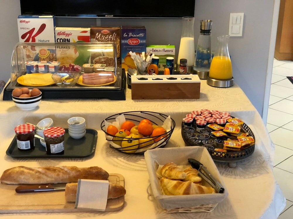 Фото Hotel Jardin Croisette