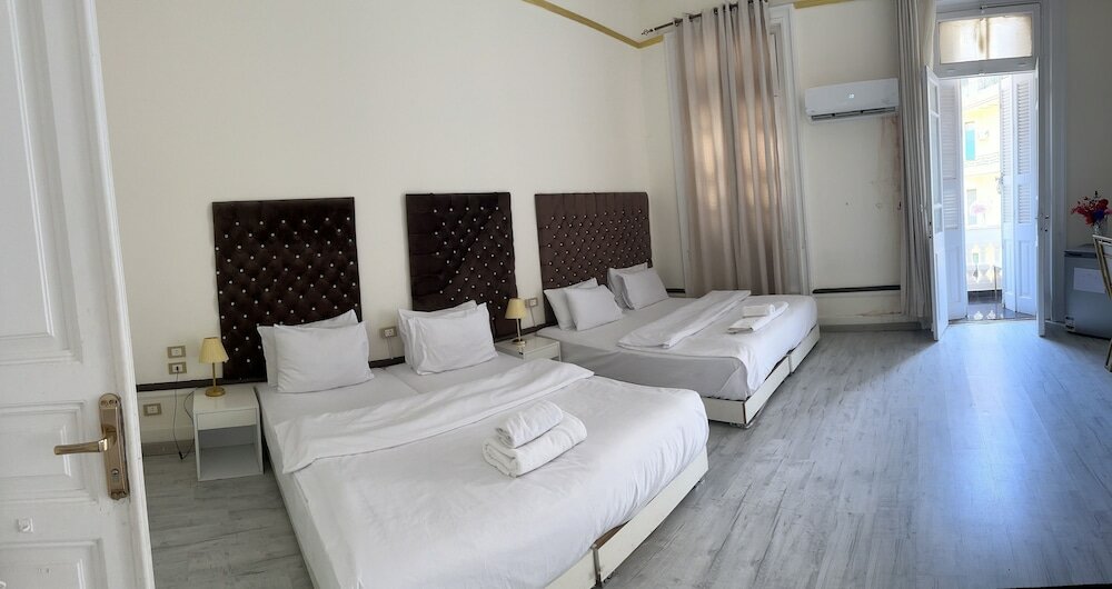 Фото Palace Court