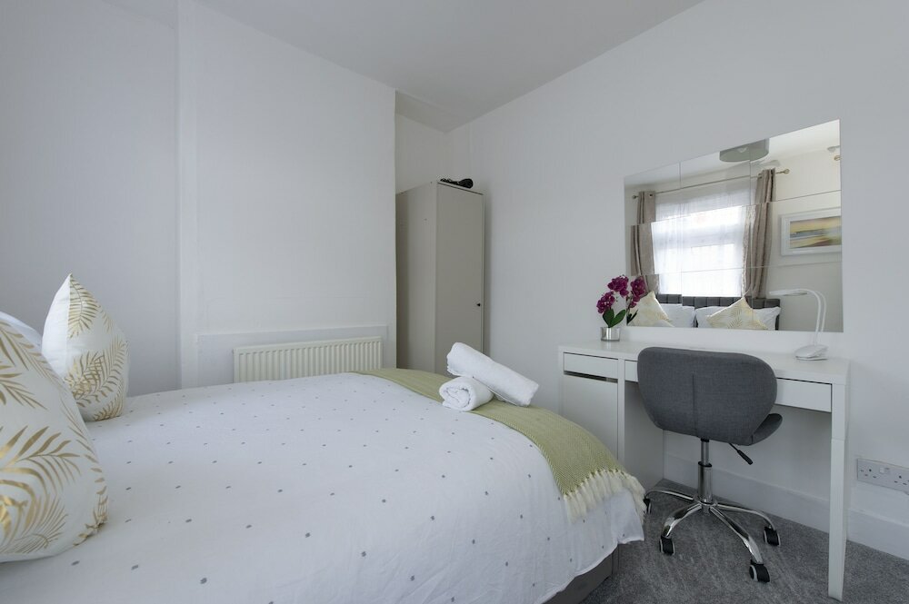 Фото Fortified Three Bedroom Home