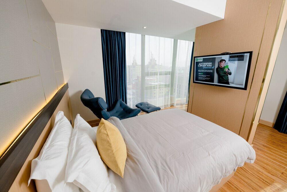 Фото Millennium Plaza Hotel