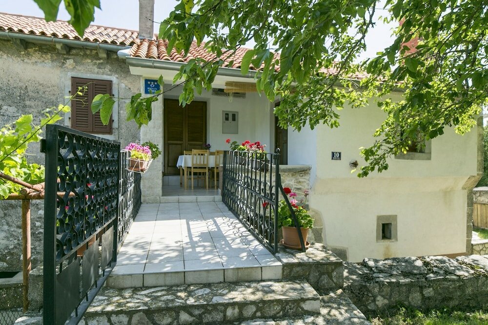 Фото Josip - Private Swimming Pool - H