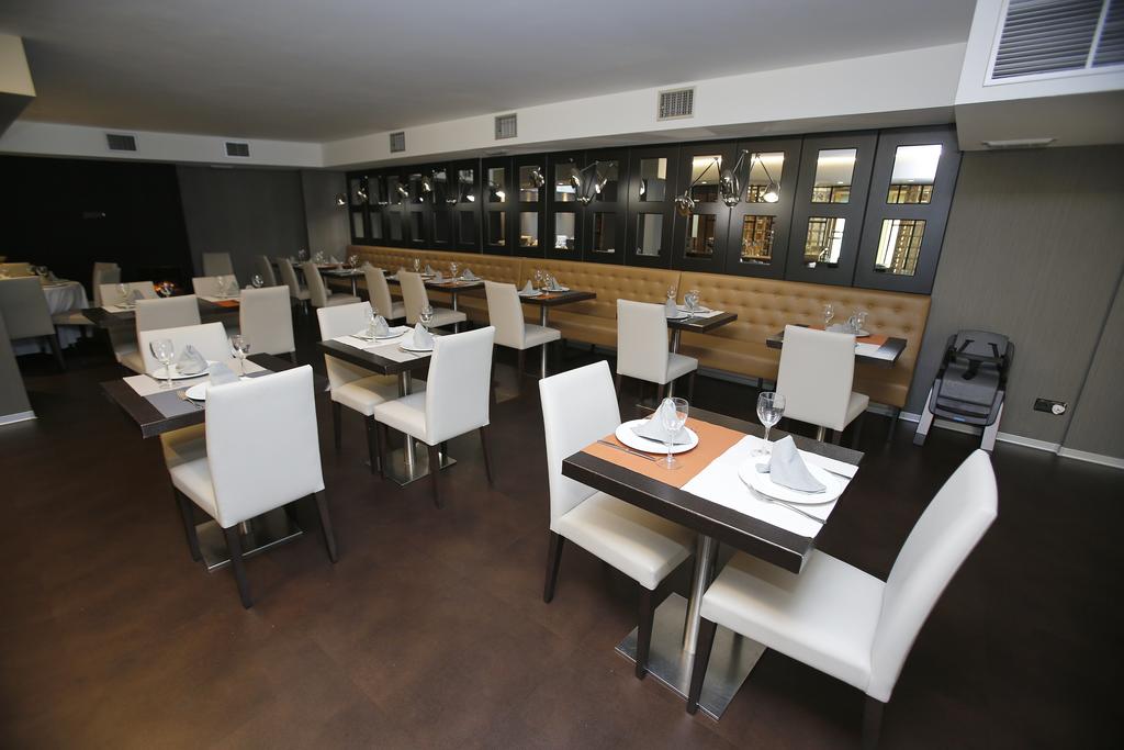 Фото Hotel Plaza