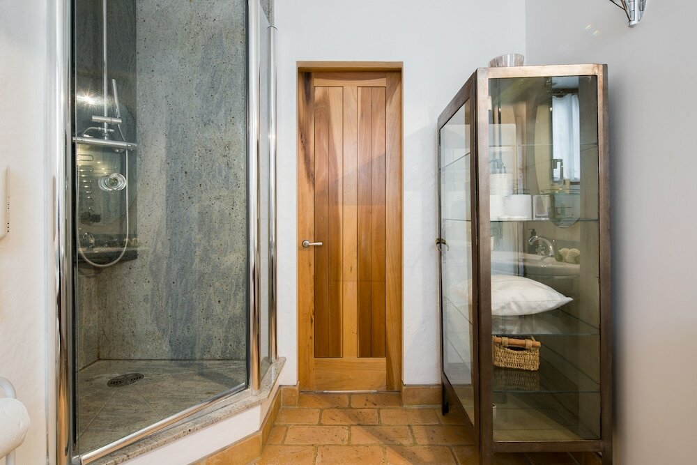 Фото One Palace Gate