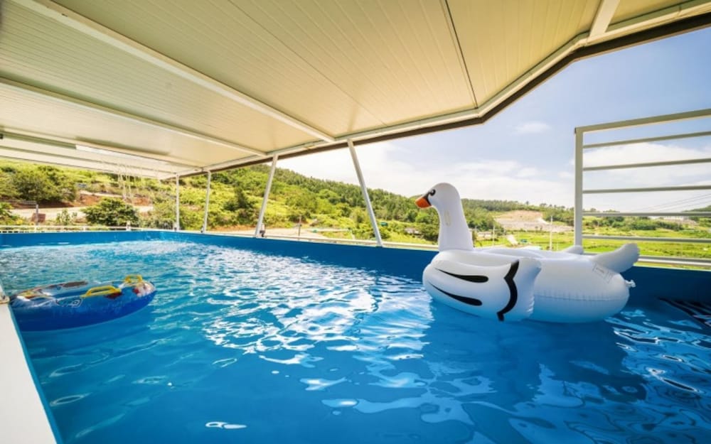 Фото Yeosu Little Forest Pension