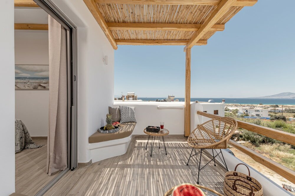 Фото Naxos Contelibro