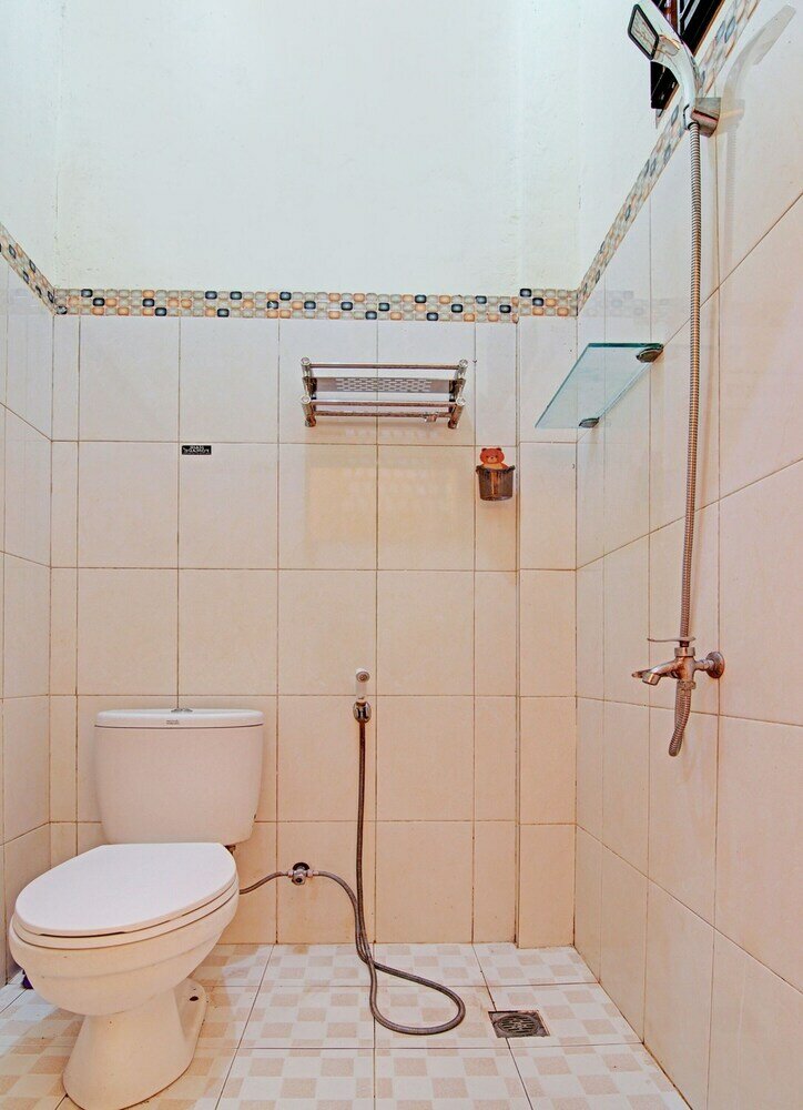 Фото Oyo 92223 Alfatar Homestay Syariah