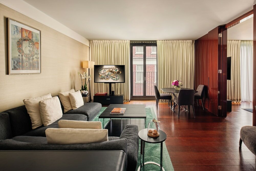 Фото Bulgari Hotel London