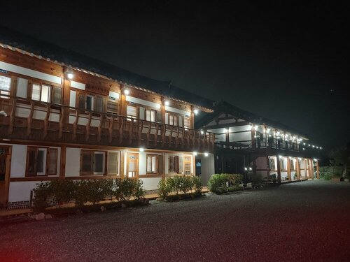 Гостиница Gyeongju Ran Hanok в Кенджу