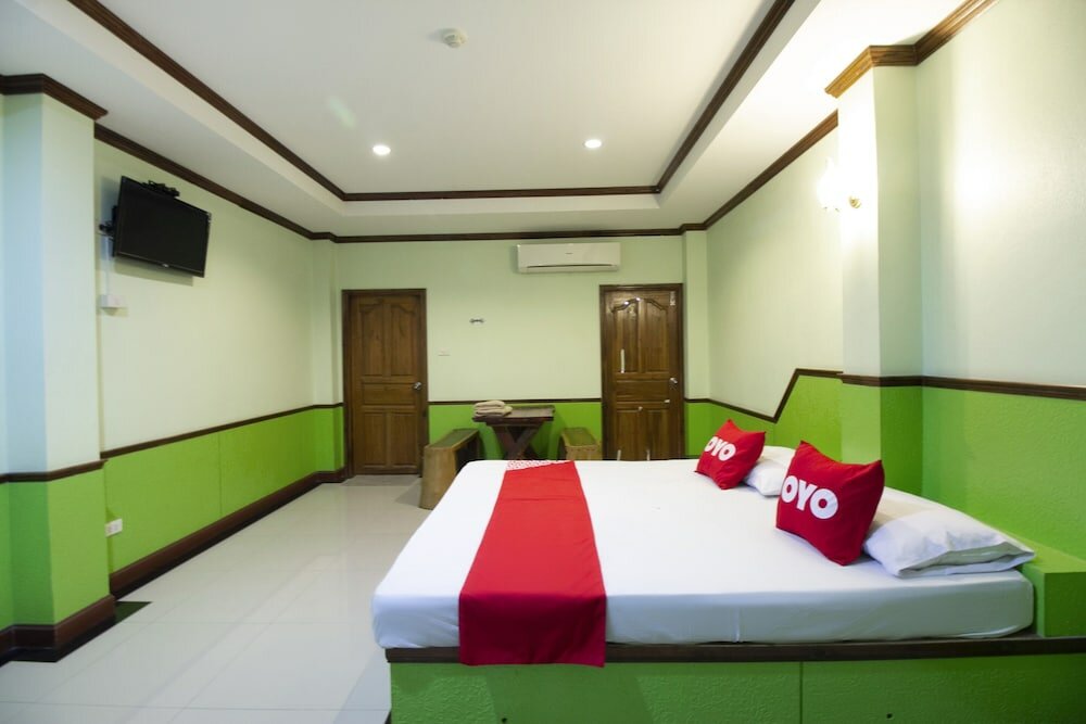 Фото Oyo 75334 Train Hotel