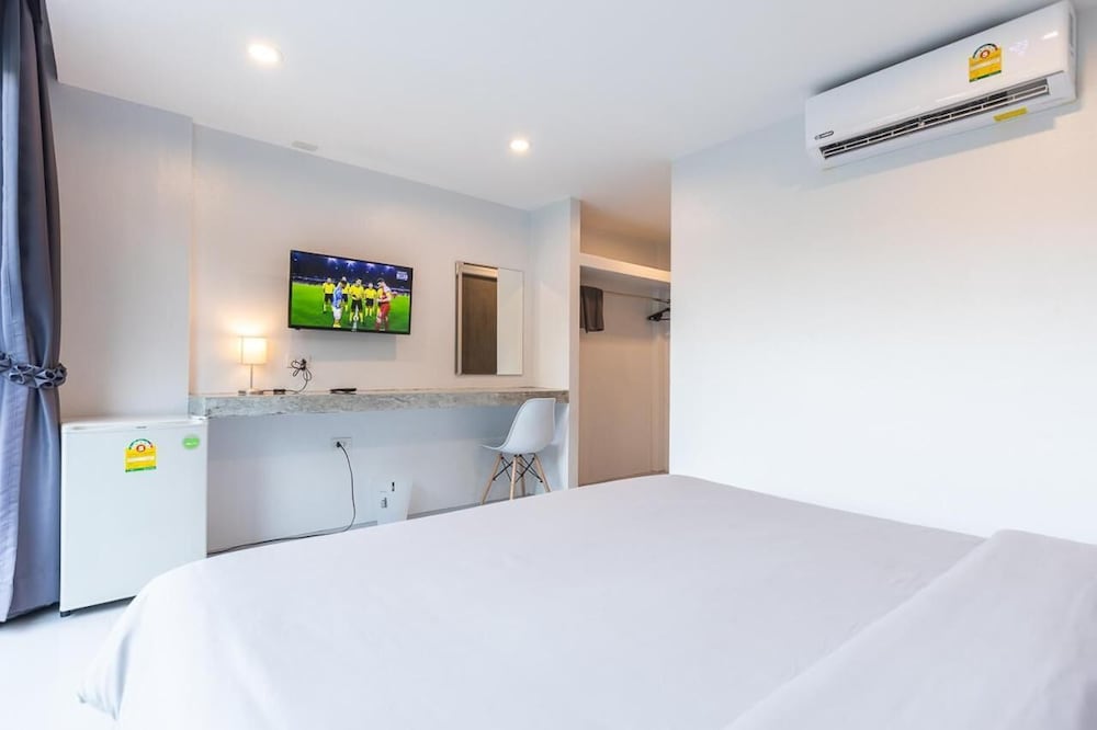 Фото Minimal House Patong - Adults Only