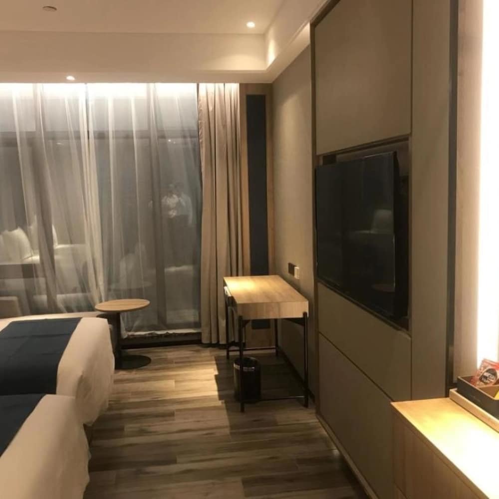 Фото Naive S Hotel