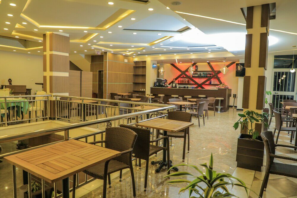 Фото Garalay Hotel